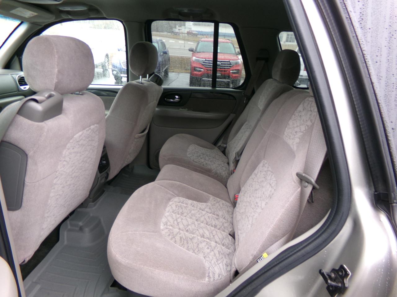 GMC Envoy 4dr 4WD SLE 2003