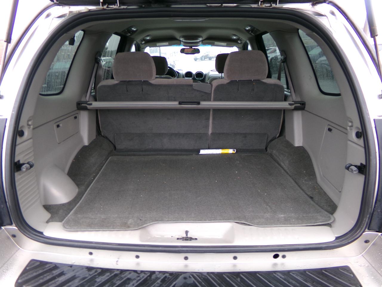 GMC Envoy 4dr 4WD SLE 2003