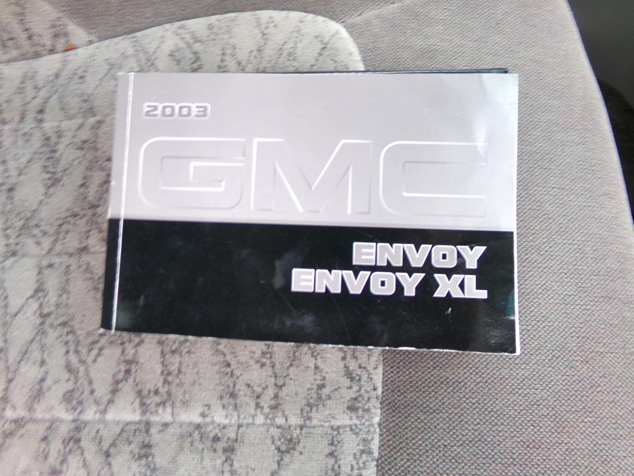 GMC Envoy 4dr 4WD SLE 2003