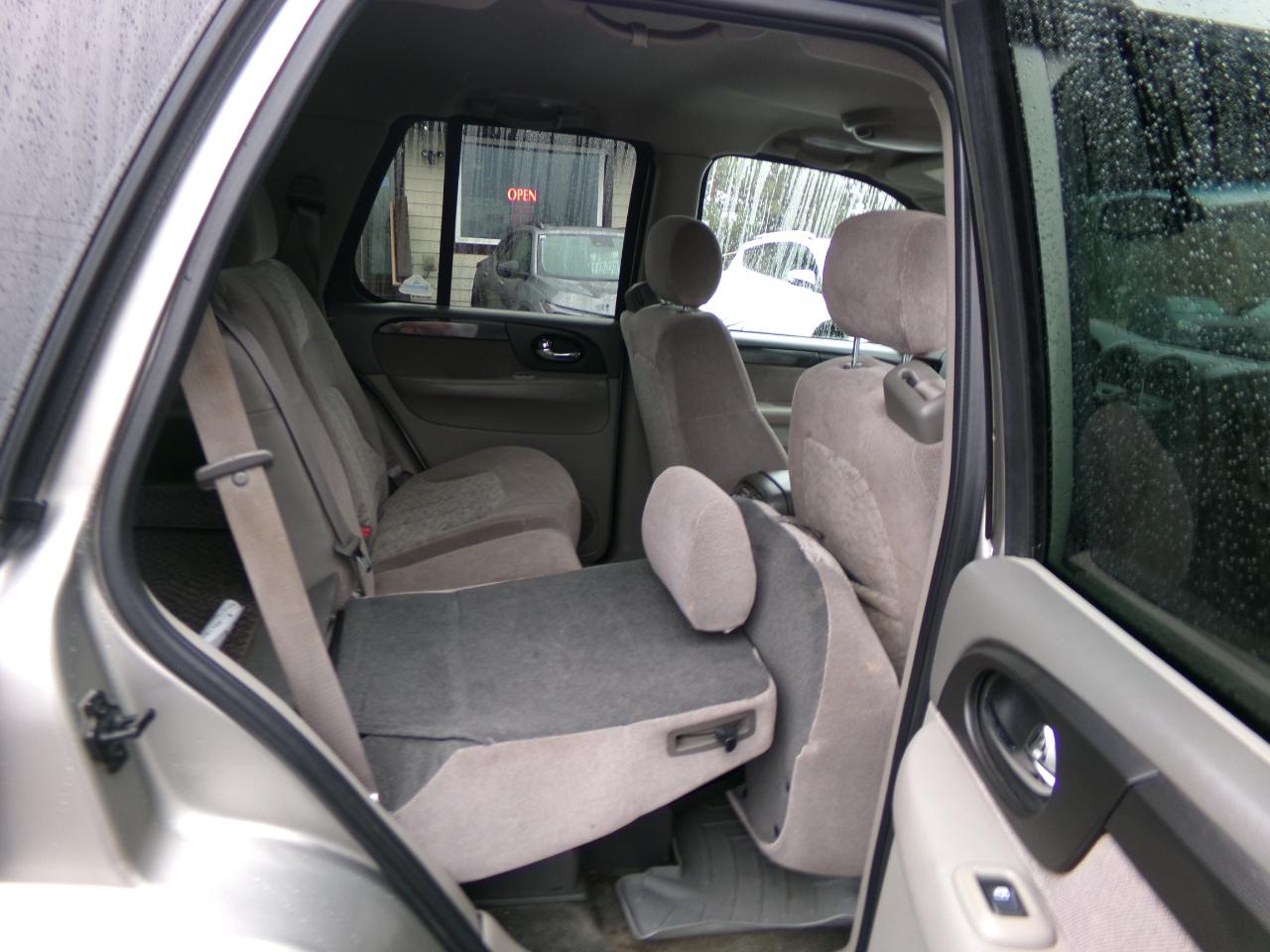 GMC Envoy 4dr 4WD SLE 2003