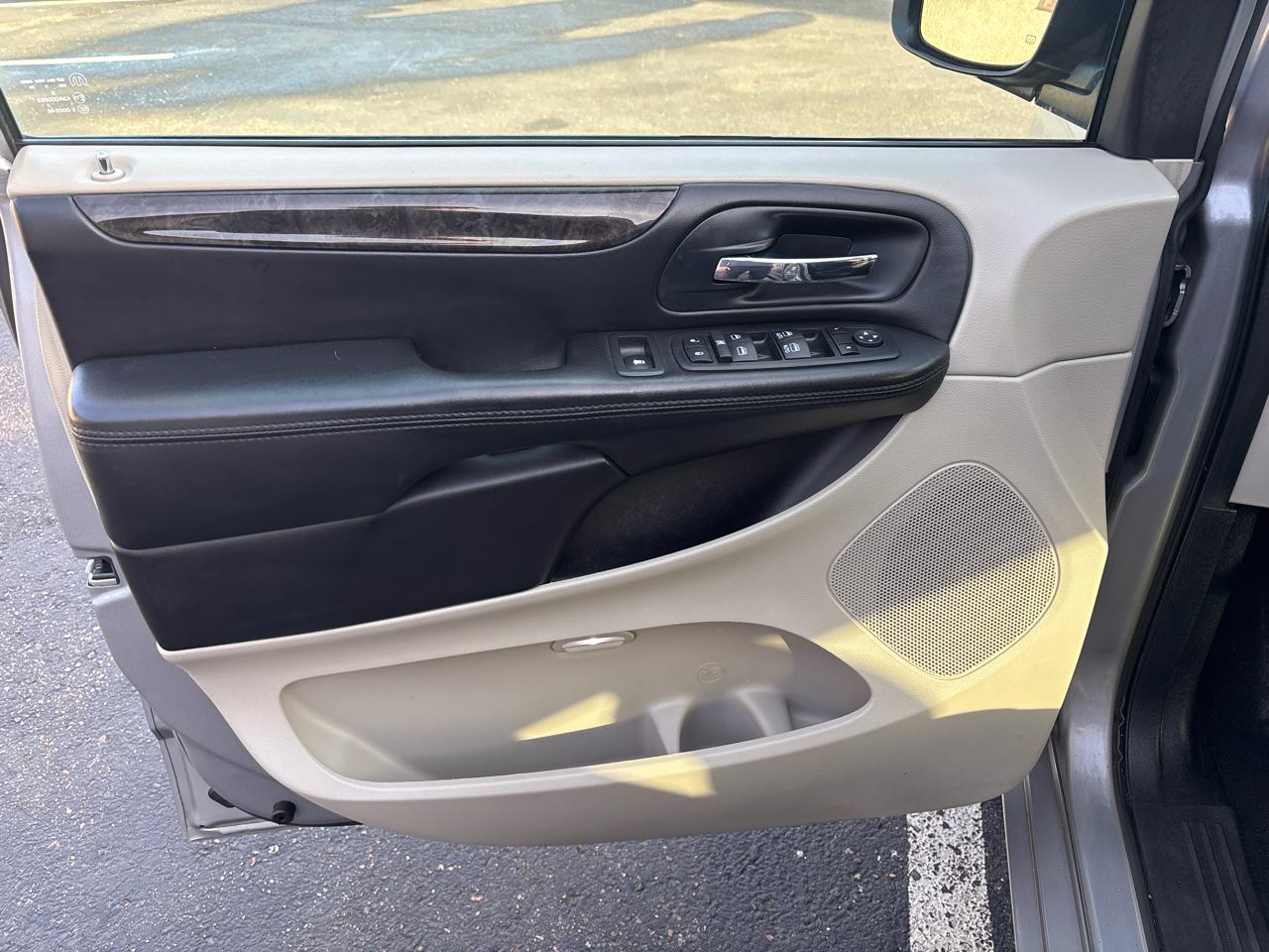 Dodge Grand Caravan 4dr Wgn SXT 2014