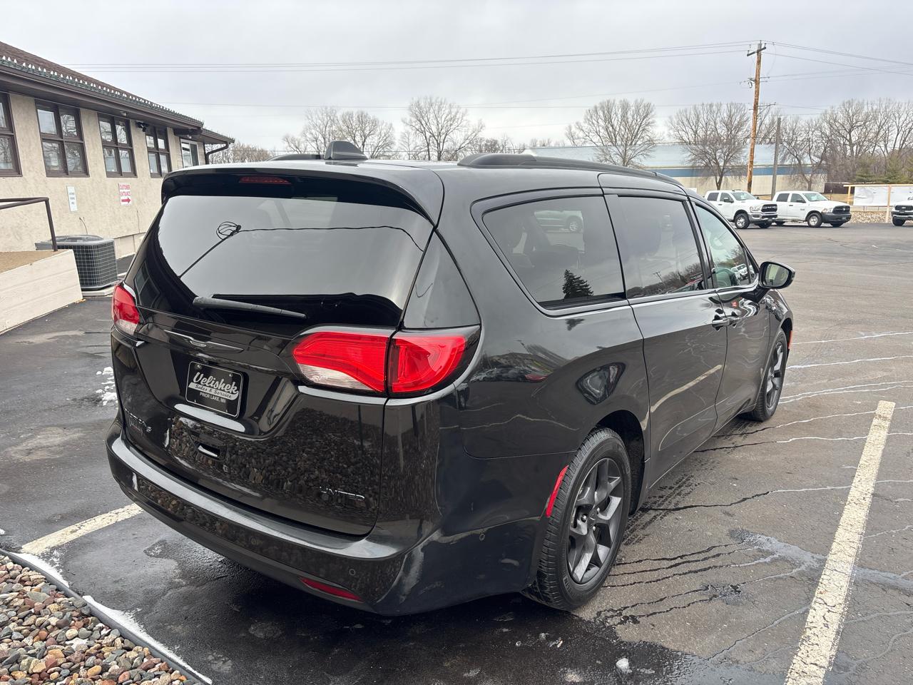 Chrysler Pacifica Limited FWD 2018
