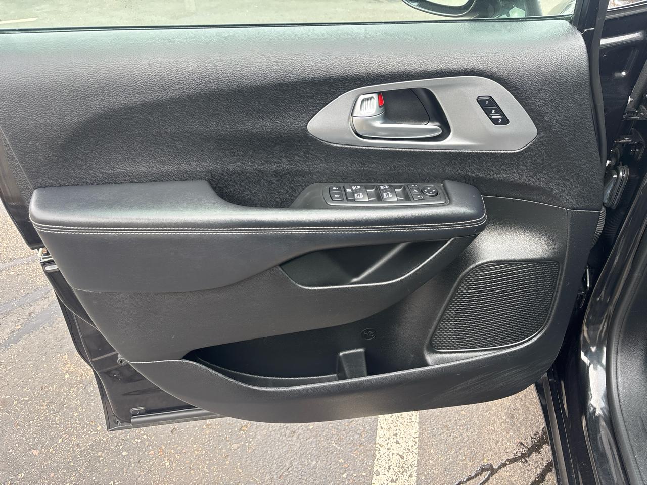 Chrysler Pacifica Limited FWD 2018