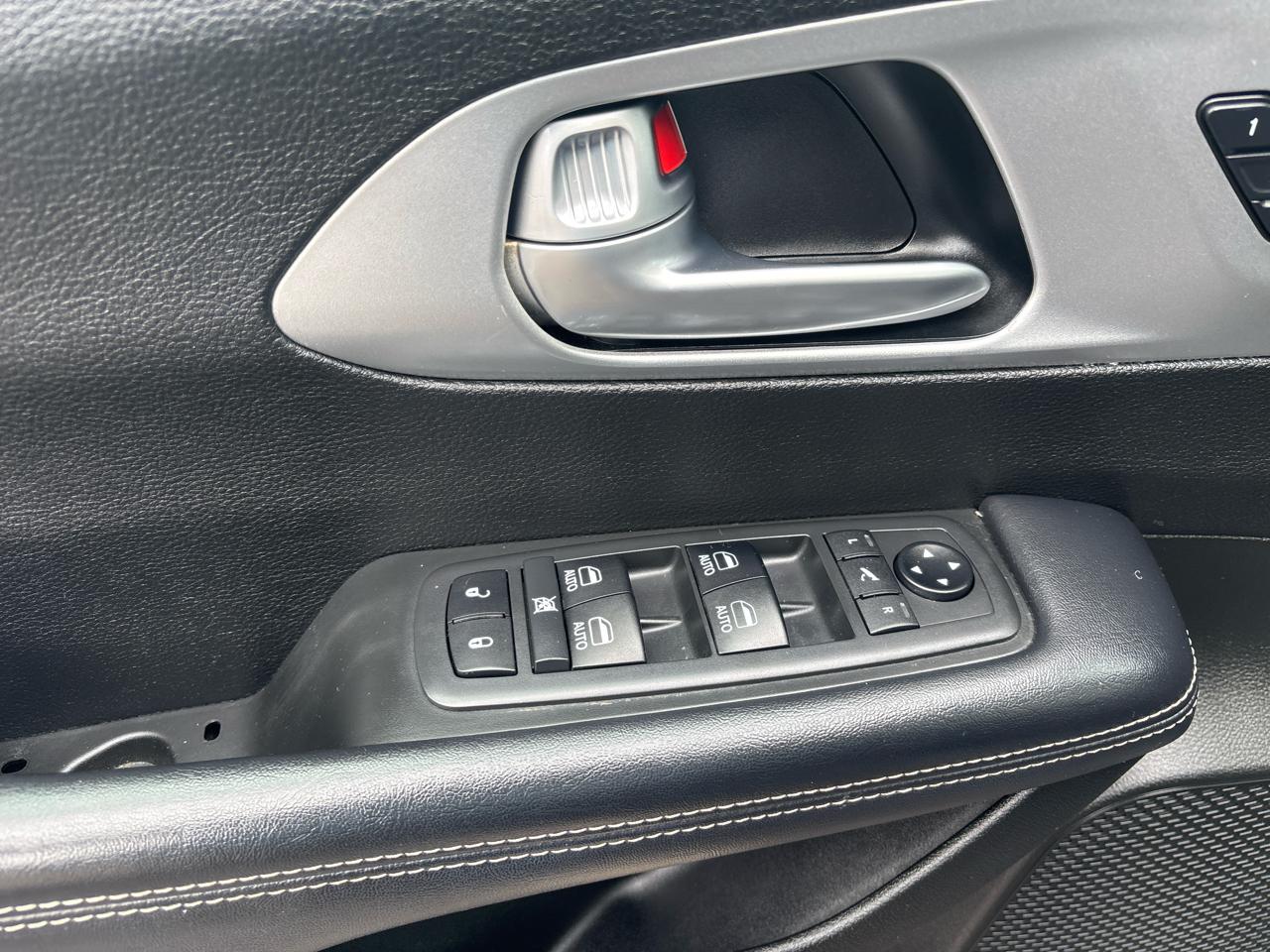 Chrysler Pacifica Limited FWD 2018