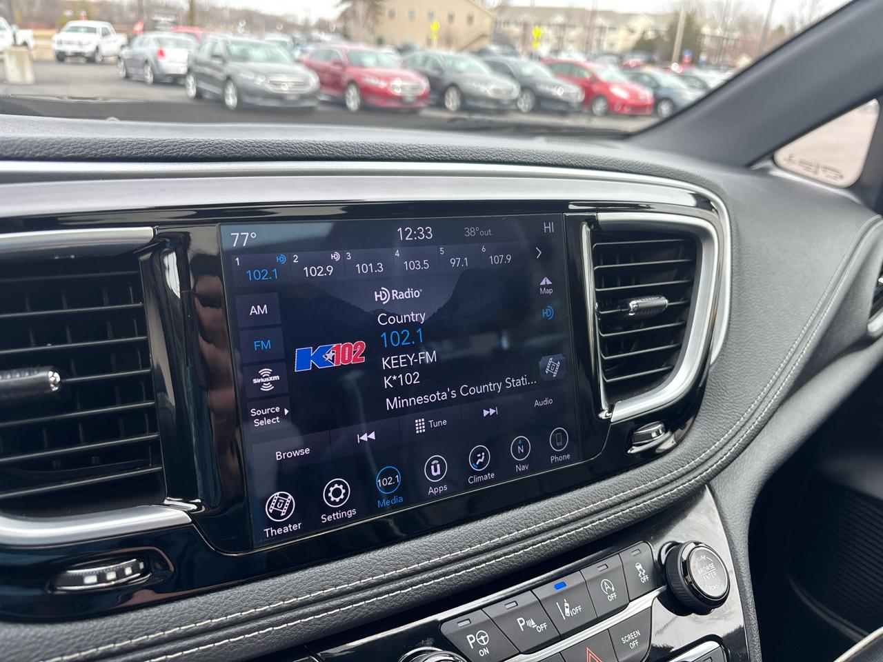 Chrysler Pacifica Limited FWD 2018