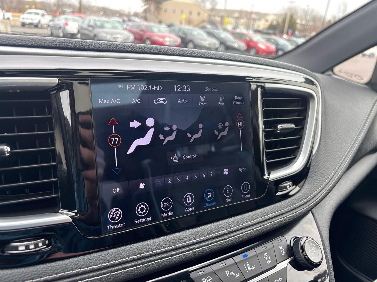 Chrysler Pacifica Limited FWD 2018