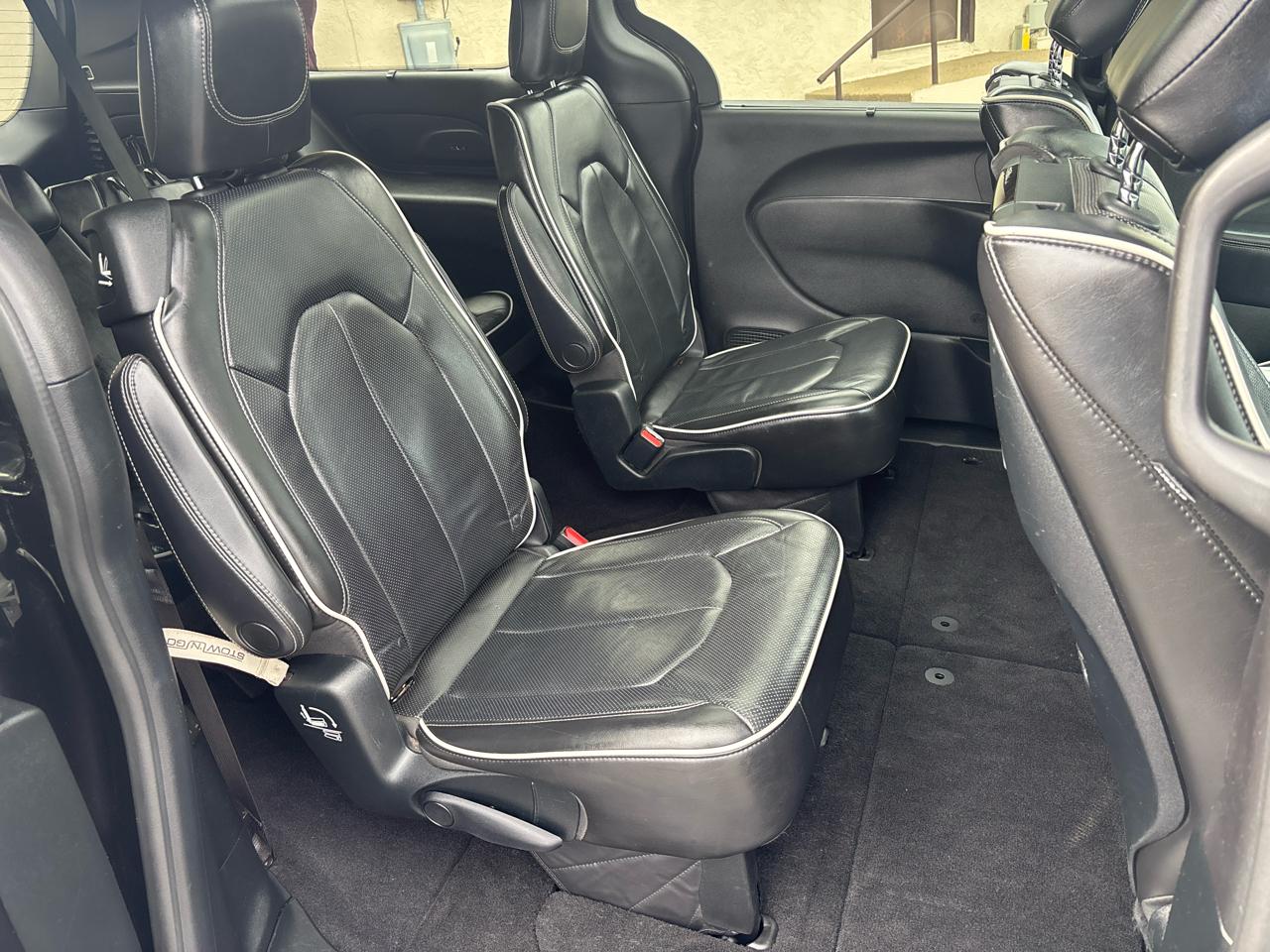 Chrysler Pacifica Limited FWD 2018