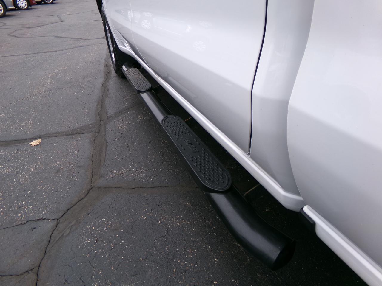 Chevrolet Silverado 1500 4WD Crew Cab 157" LT 2023