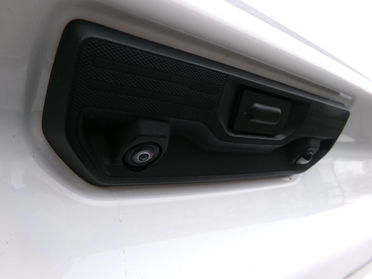 Chevrolet Silverado 1500 4WD Crew Cab 157" LT 2023