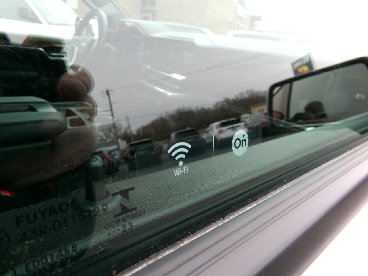 Chevrolet Silverado 1500 4WD Crew Cab 157" LT 2023