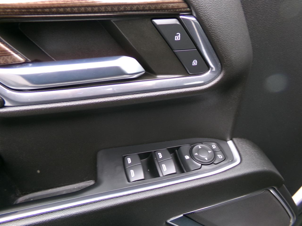 Chevrolet Silverado 1500 4WD Crew Cab 157" LT 2023