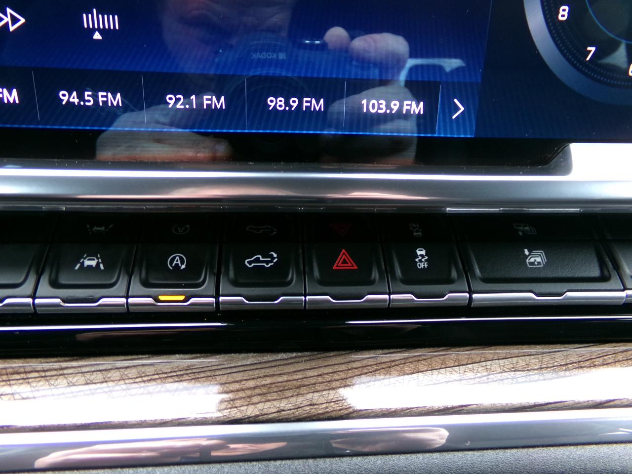 Chevrolet Silverado 1500 4WD Crew Cab 157" LT 2023