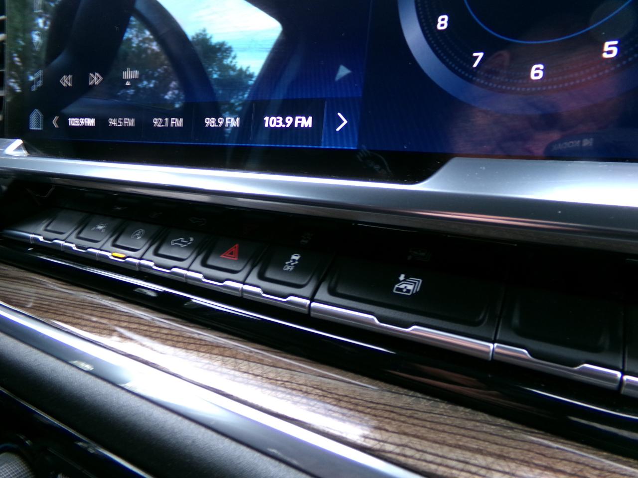 Chevrolet Silverado 1500 4WD Crew Cab 157" LT 2023