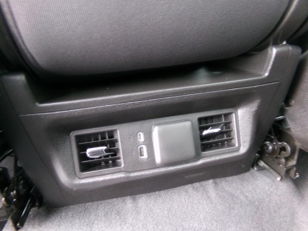 Chevrolet Silverado 1500 4WD Crew Cab 157" LT 2023