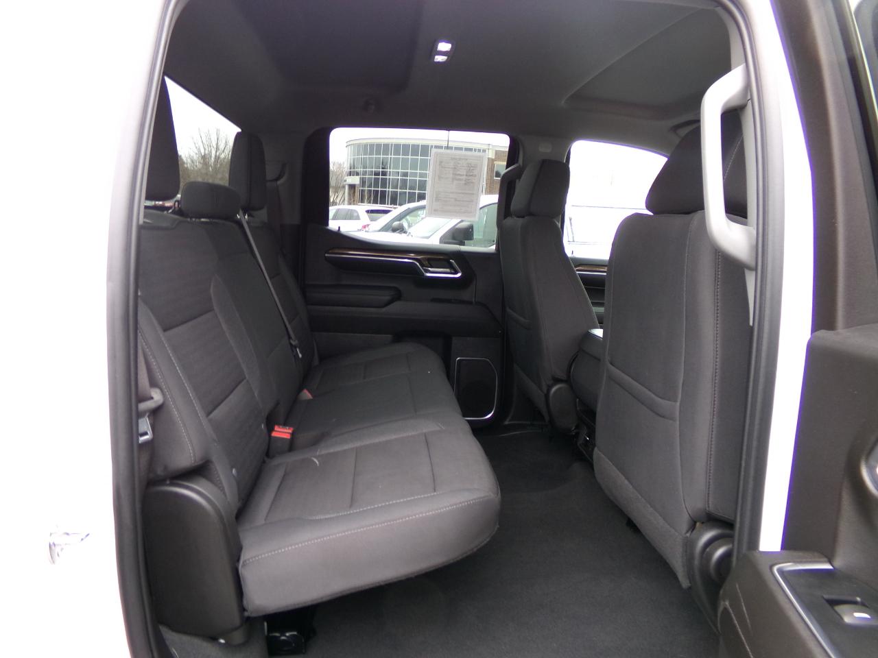 Chevrolet Silverado 1500 4WD Crew Cab 157" LT 2023