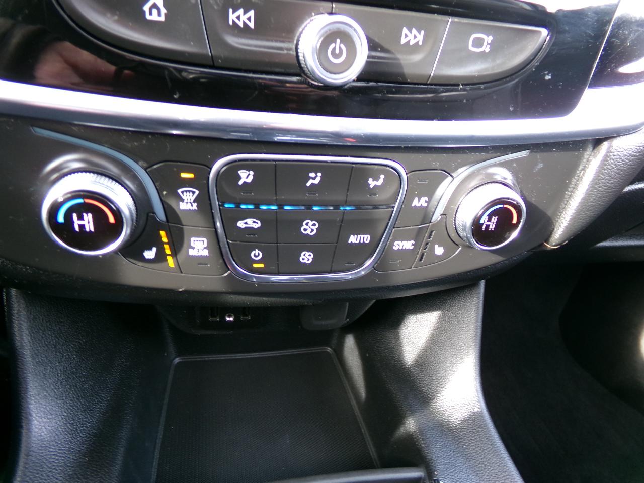 Chevrolet Traverse AWD 4dr RS 2019