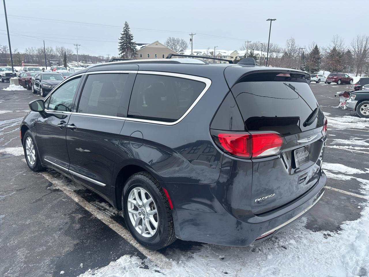 Chrysler Pacifica Touring L FWD 2020