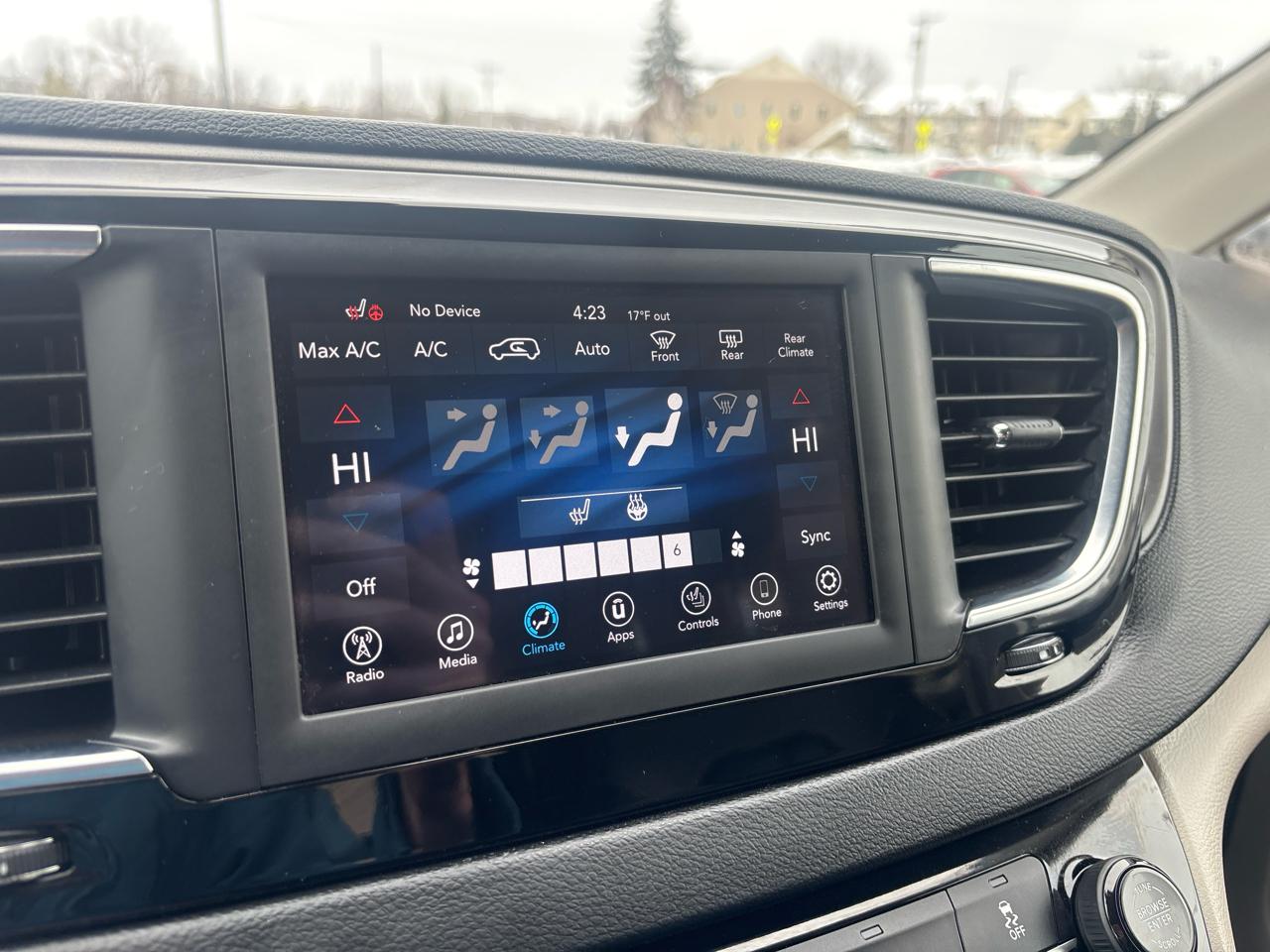 Chrysler Pacifica Touring L FWD 2020