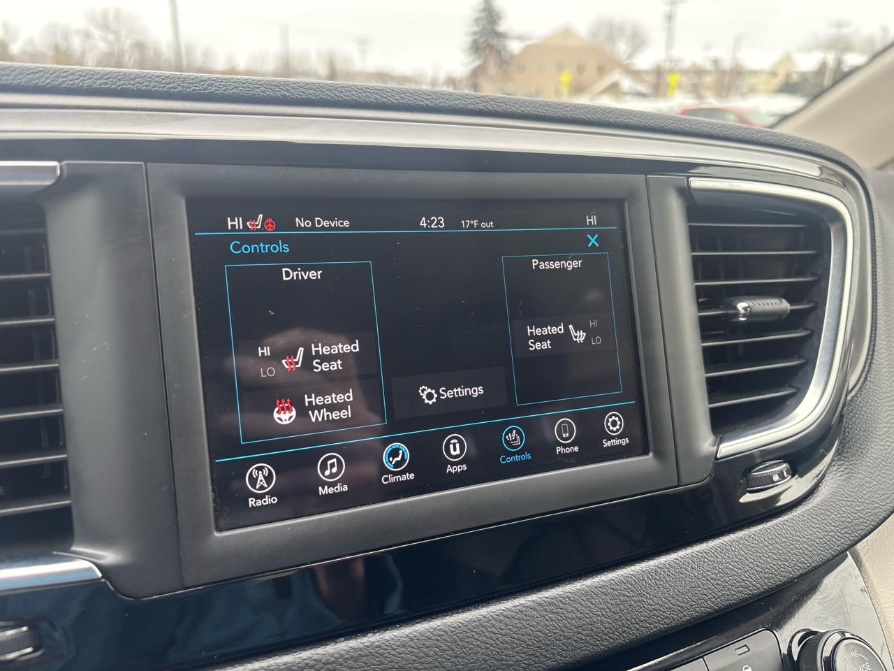 Chrysler Pacifica Touring L FWD 2020