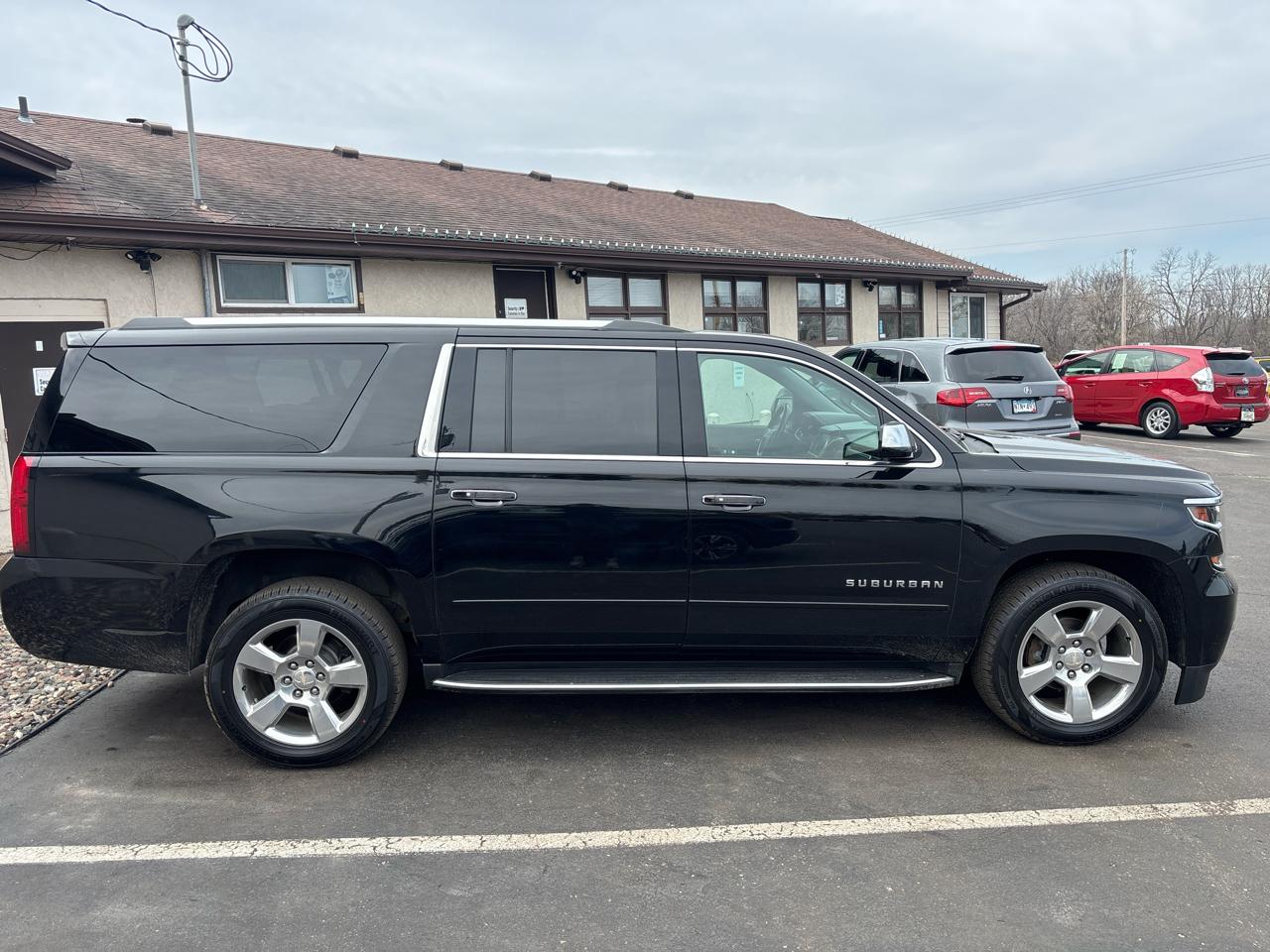 Chevrolet Suburban 4WD 4dr 1500 Premier 2019