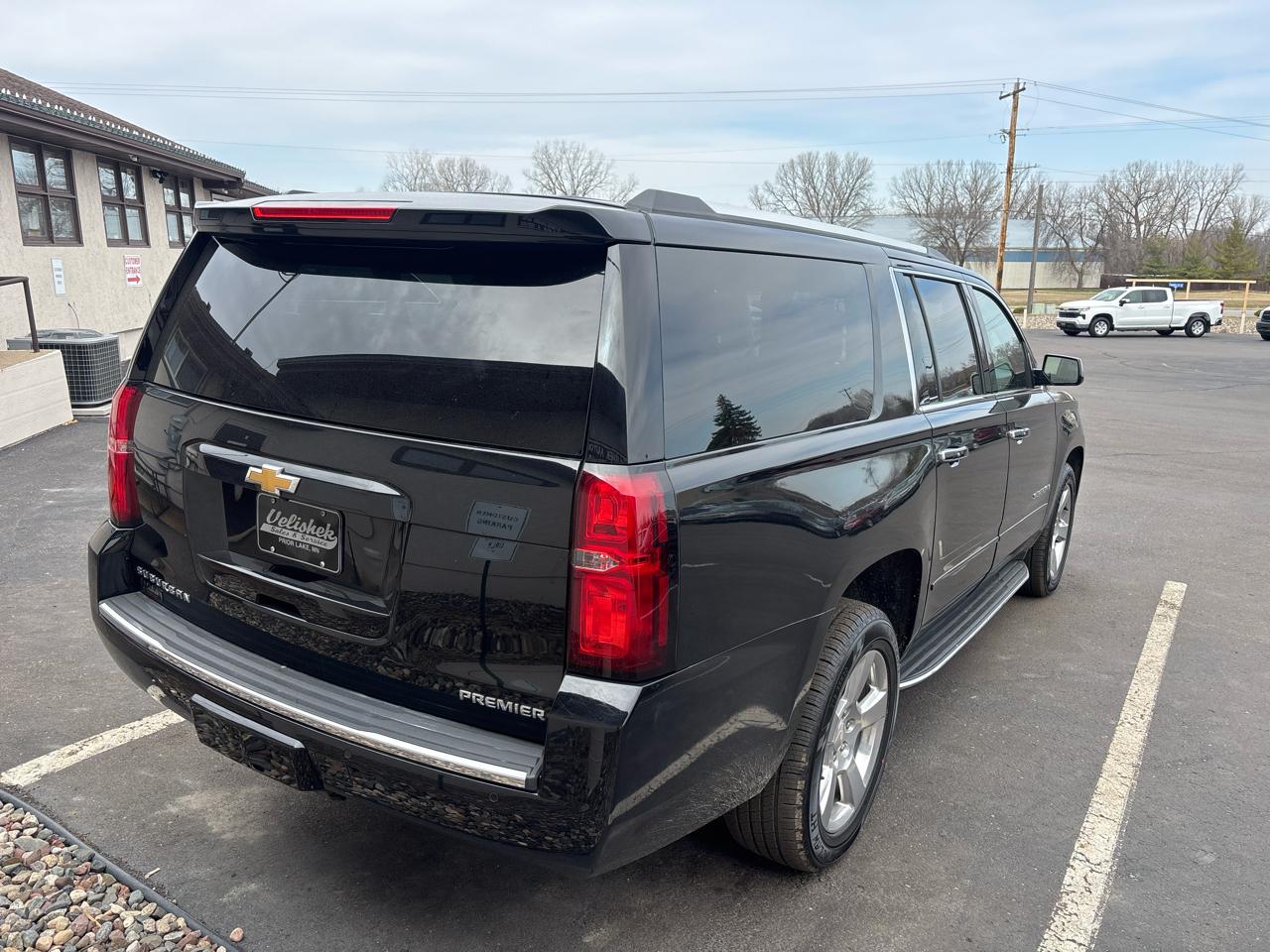 Chevrolet Suburban 4WD 4dr 1500 Premier 2019