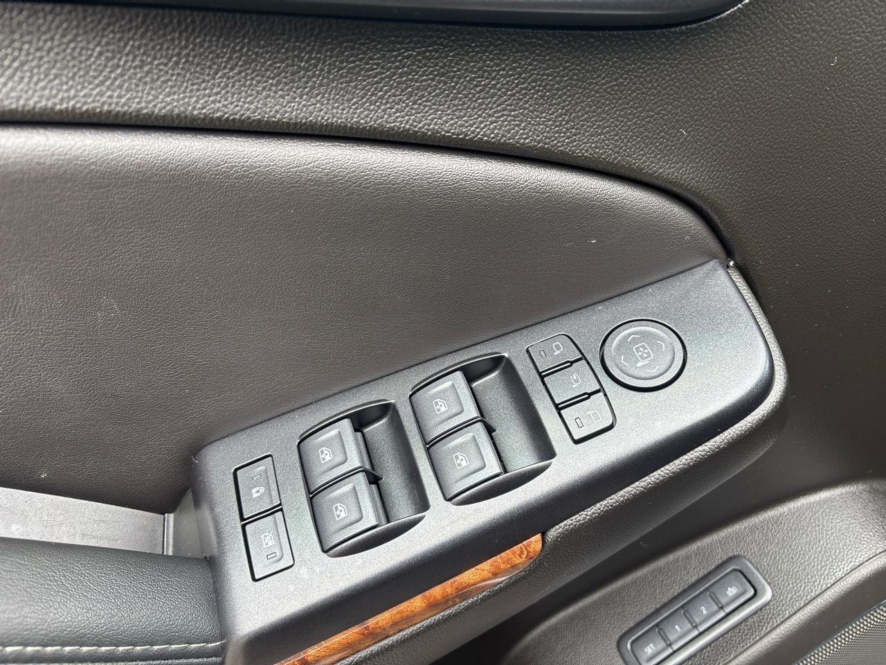 Chevrolet Suburban 4WD 4dr 1500 Premier 2019