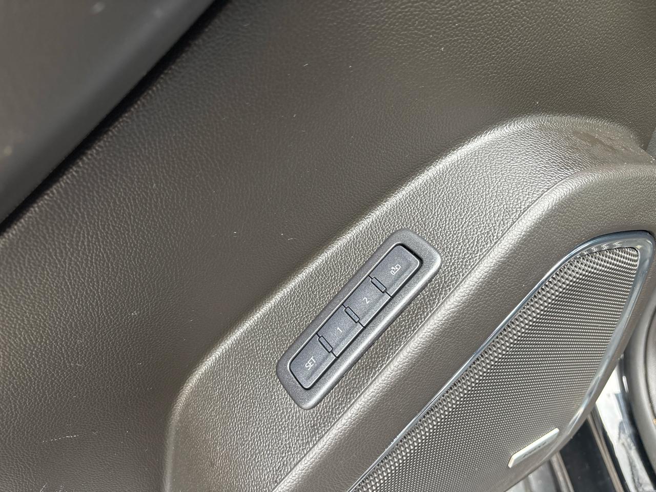 Chevrolet Suburban 4WD 4dr 1500 Premier 2019