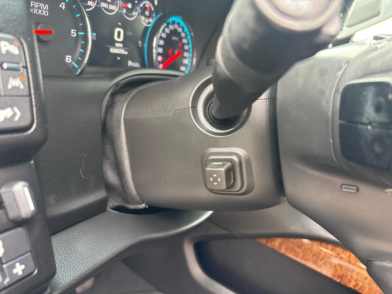 Chevrolet Suburban 4WD 4dr 1500 Premier 2019