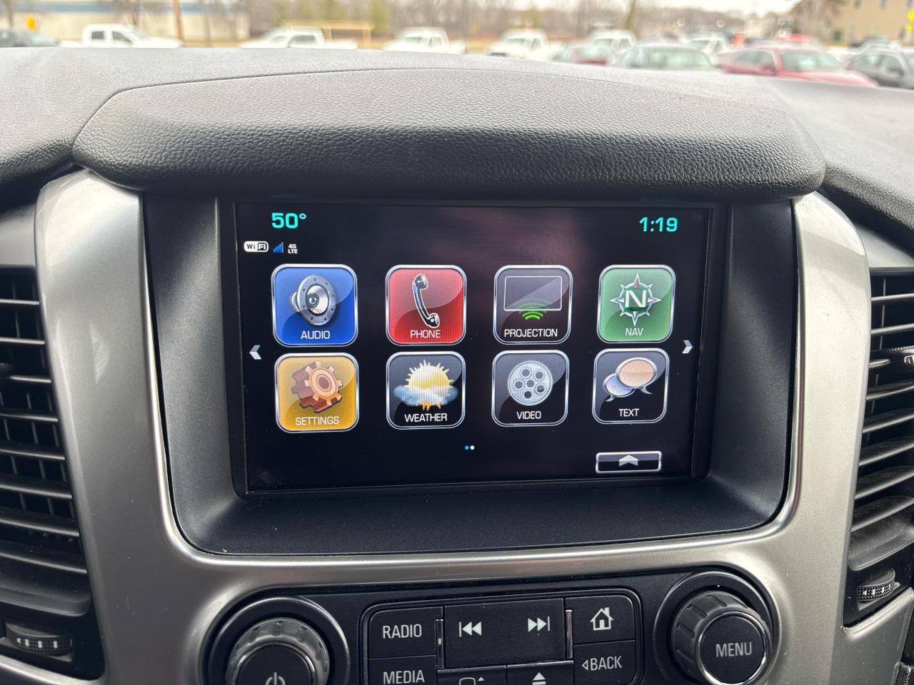 Chevrolet Suburban 4WD 4dr 1500 Premier 2019