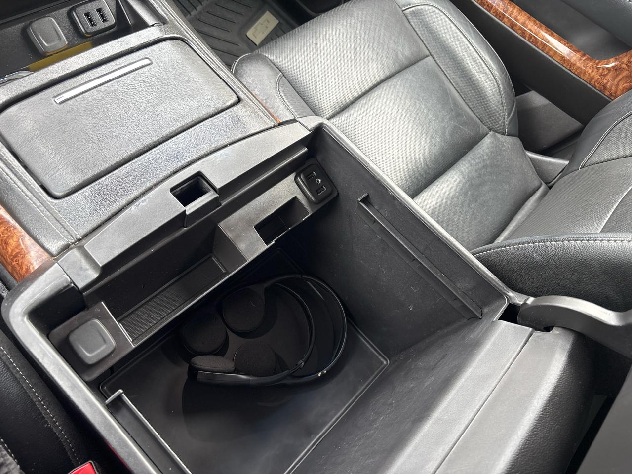 Chevrolet Suburban 4WD 4dr 1500 Premier 2019