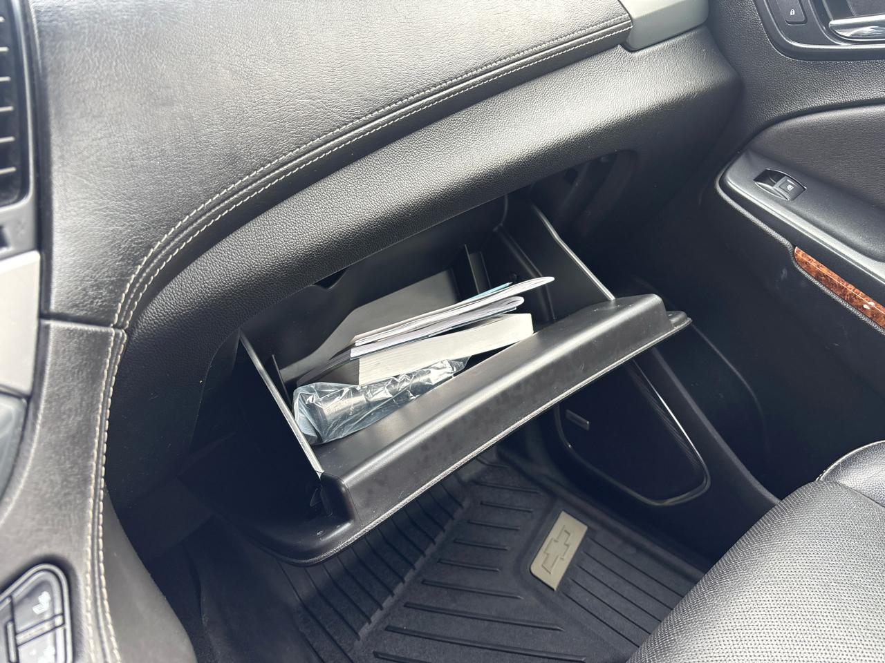 Chevrolet Suburban 4WD 4dr 1500 Premier 2019