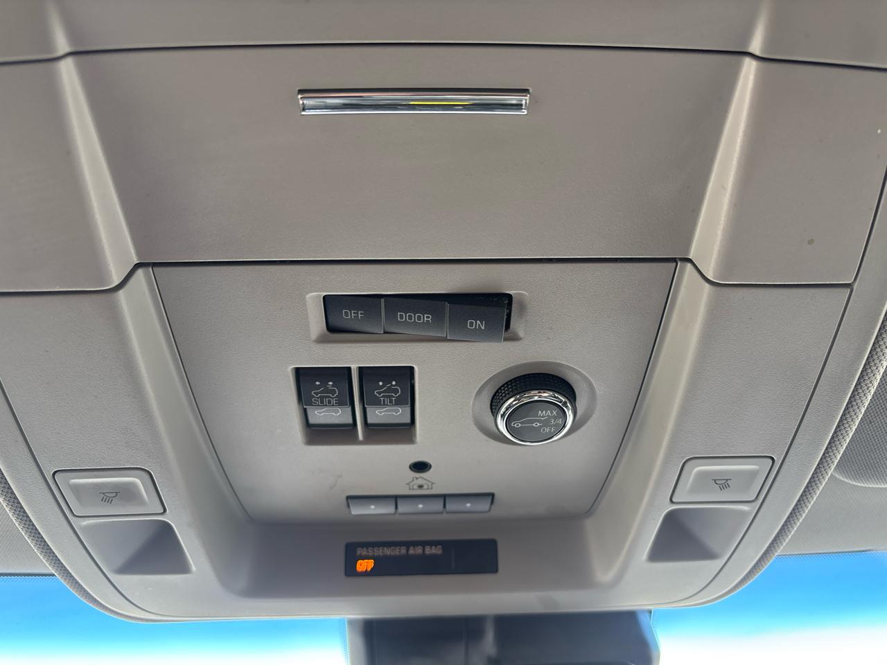 Chevrolet Suburban 4WD 4dr 1500 Premier 2019