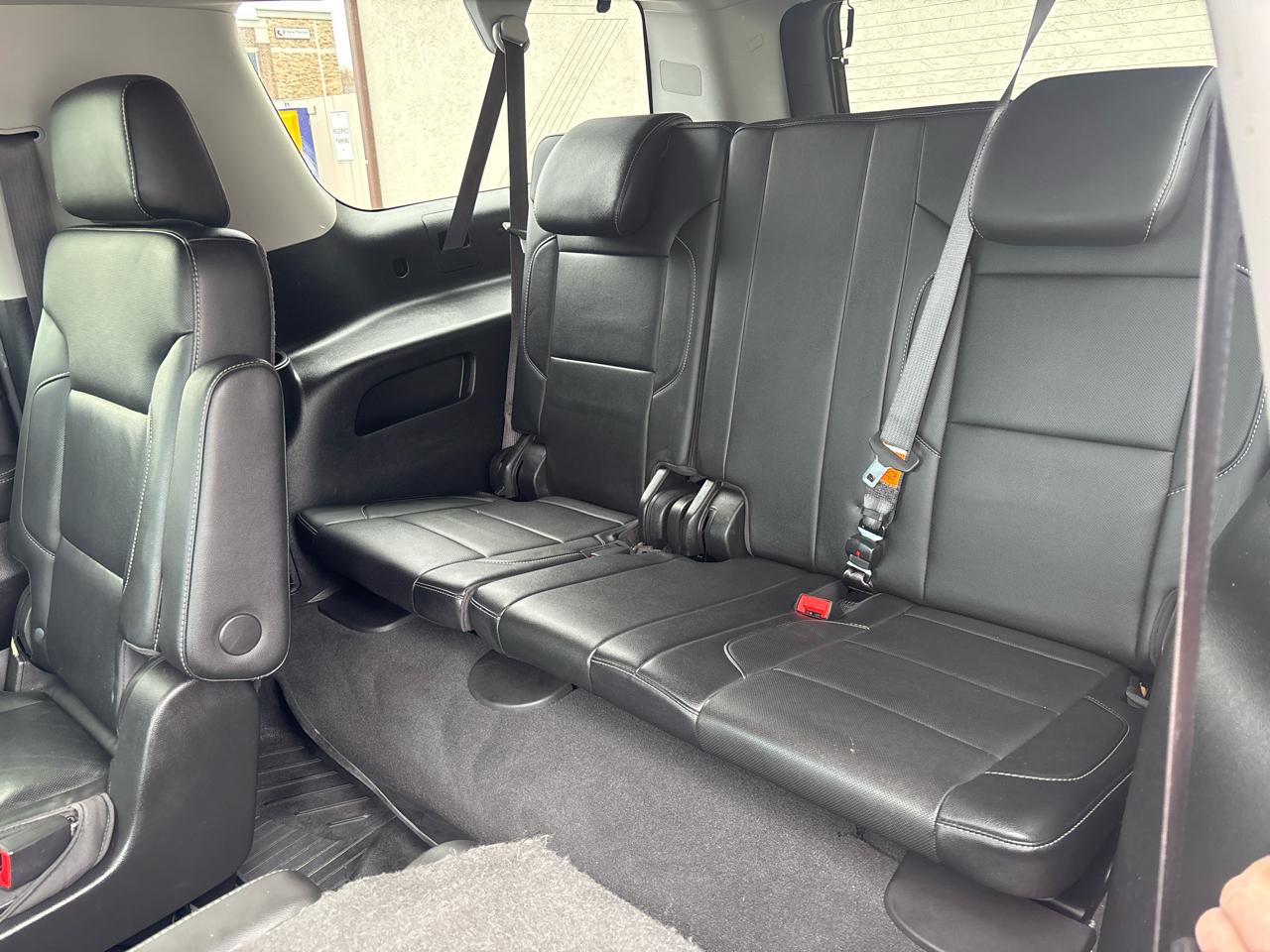 Chevrolet Suburban 4WD 4dr 1500 Premier 2019