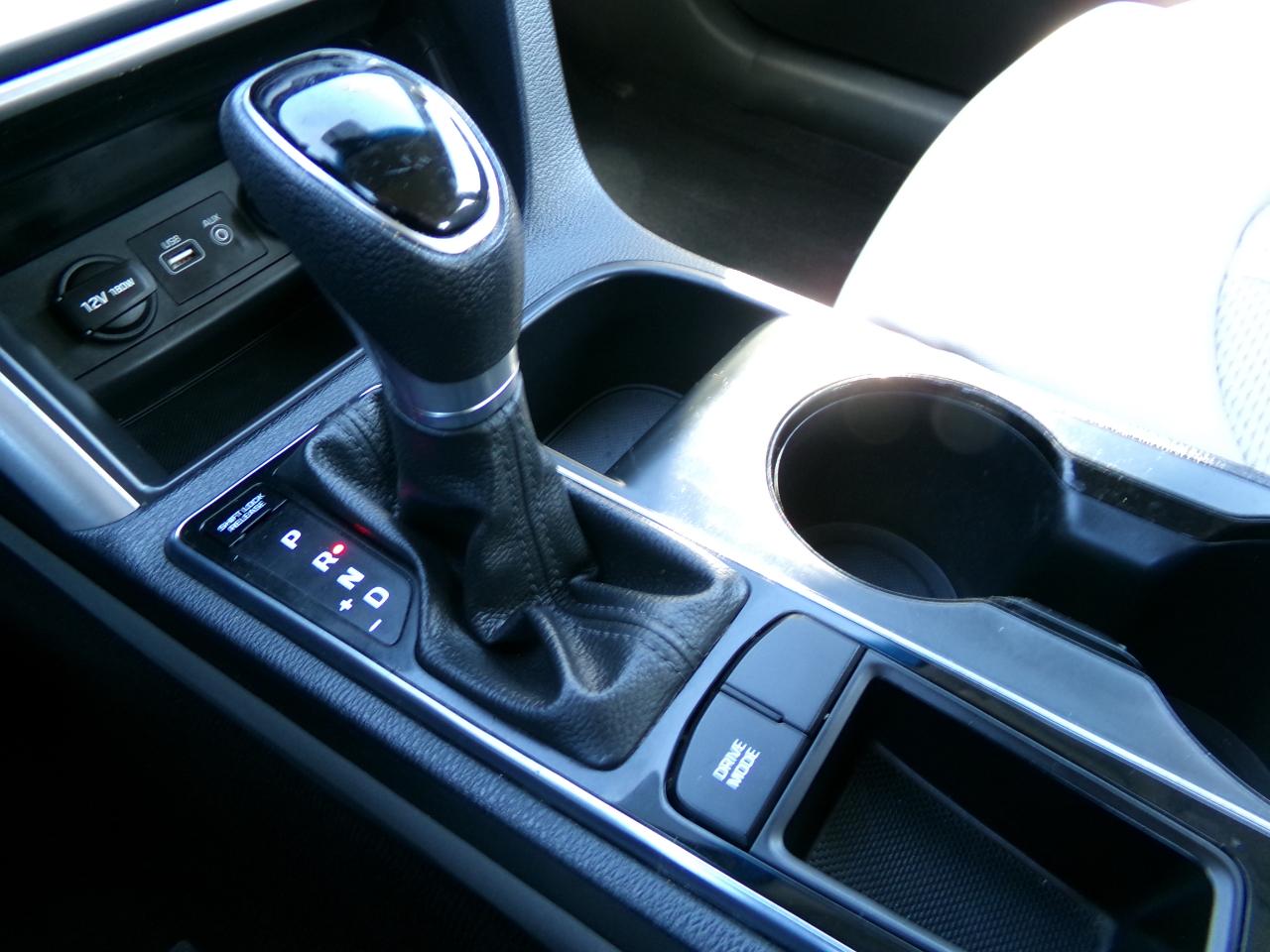 Hyundai Sonata SE 2.4L 2017