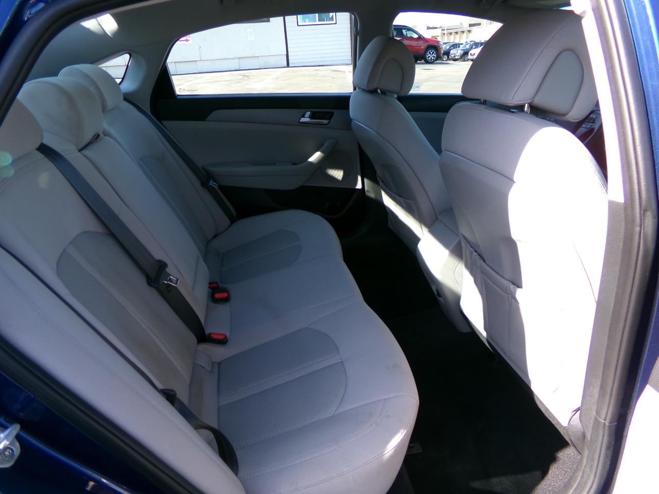 Hyundai Sonata SE 2.4L 2017