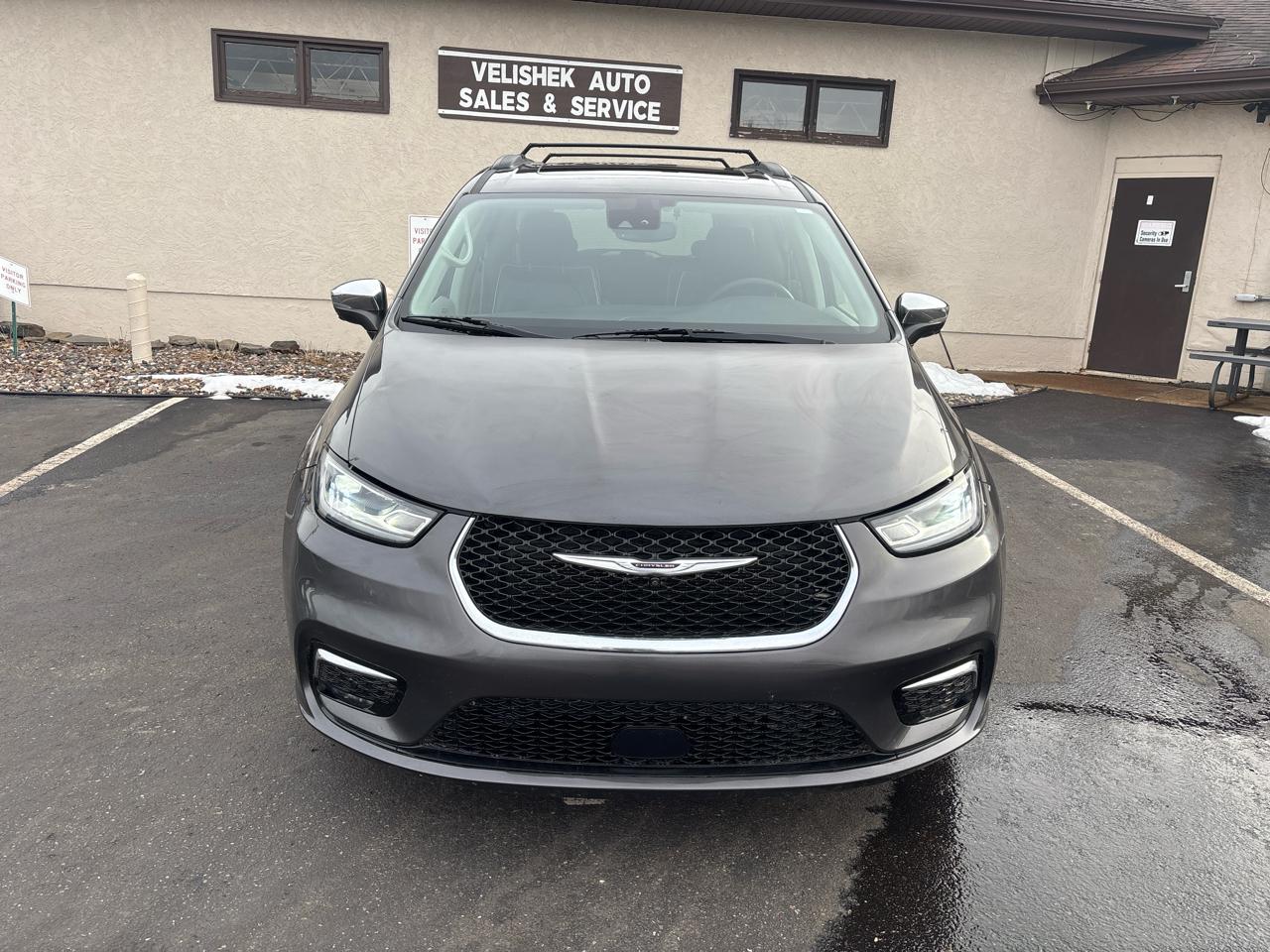 Chrysler Pacifica Limited FWD 2022