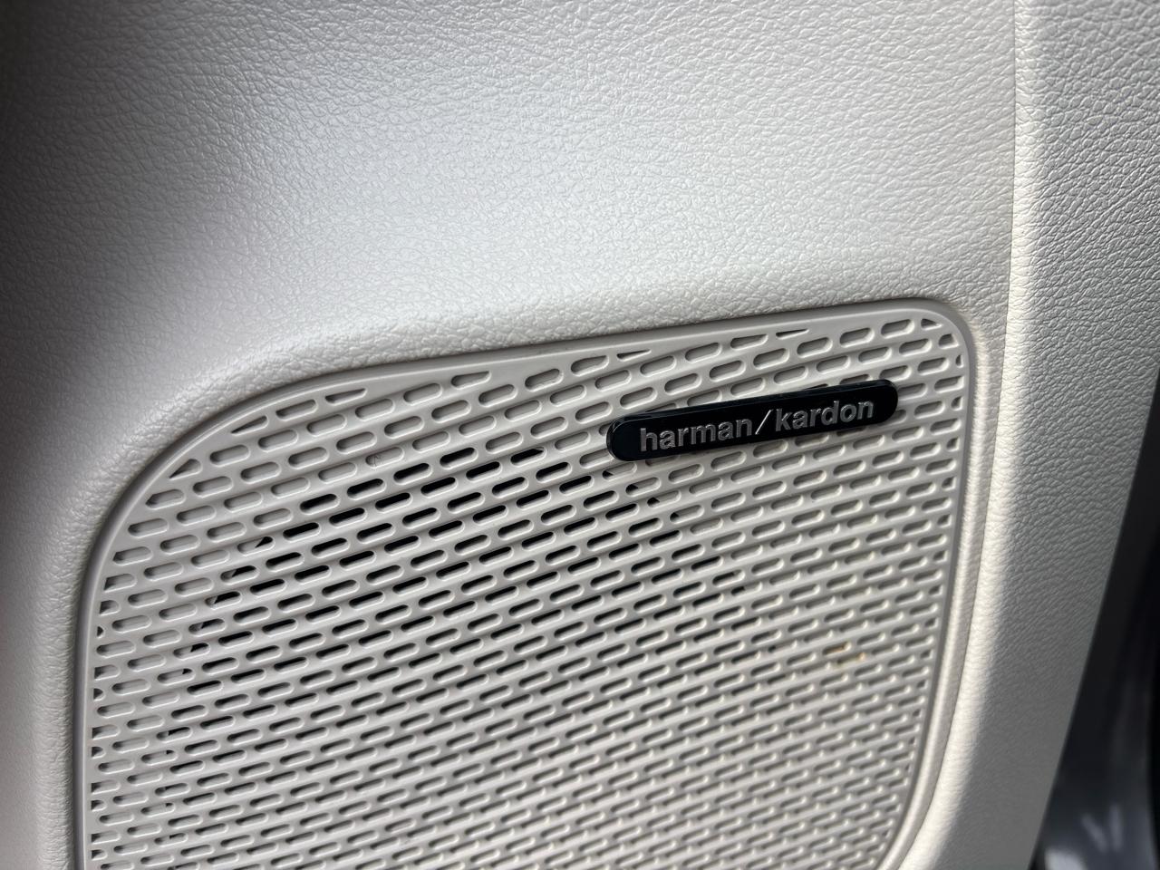 Chrysler Pacifica Limited FWD 2022