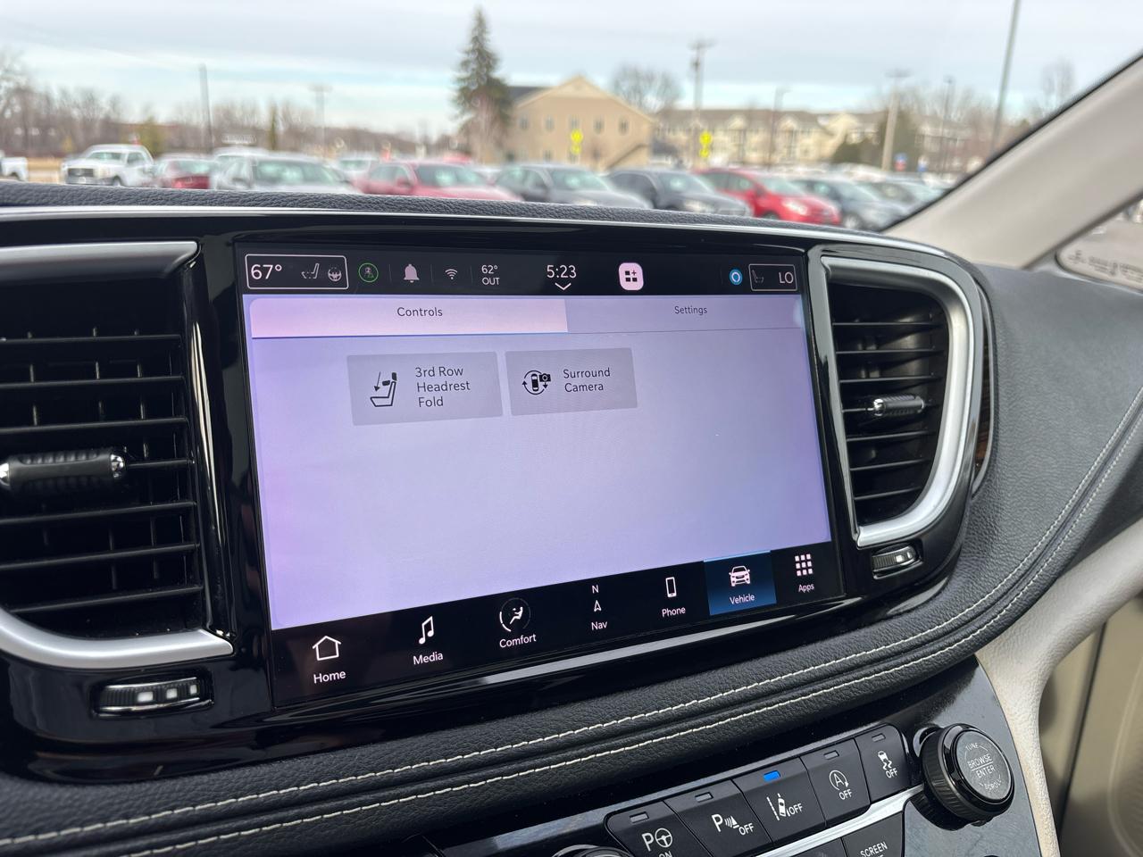 Chrysler Pacifica Limited FWD 2022