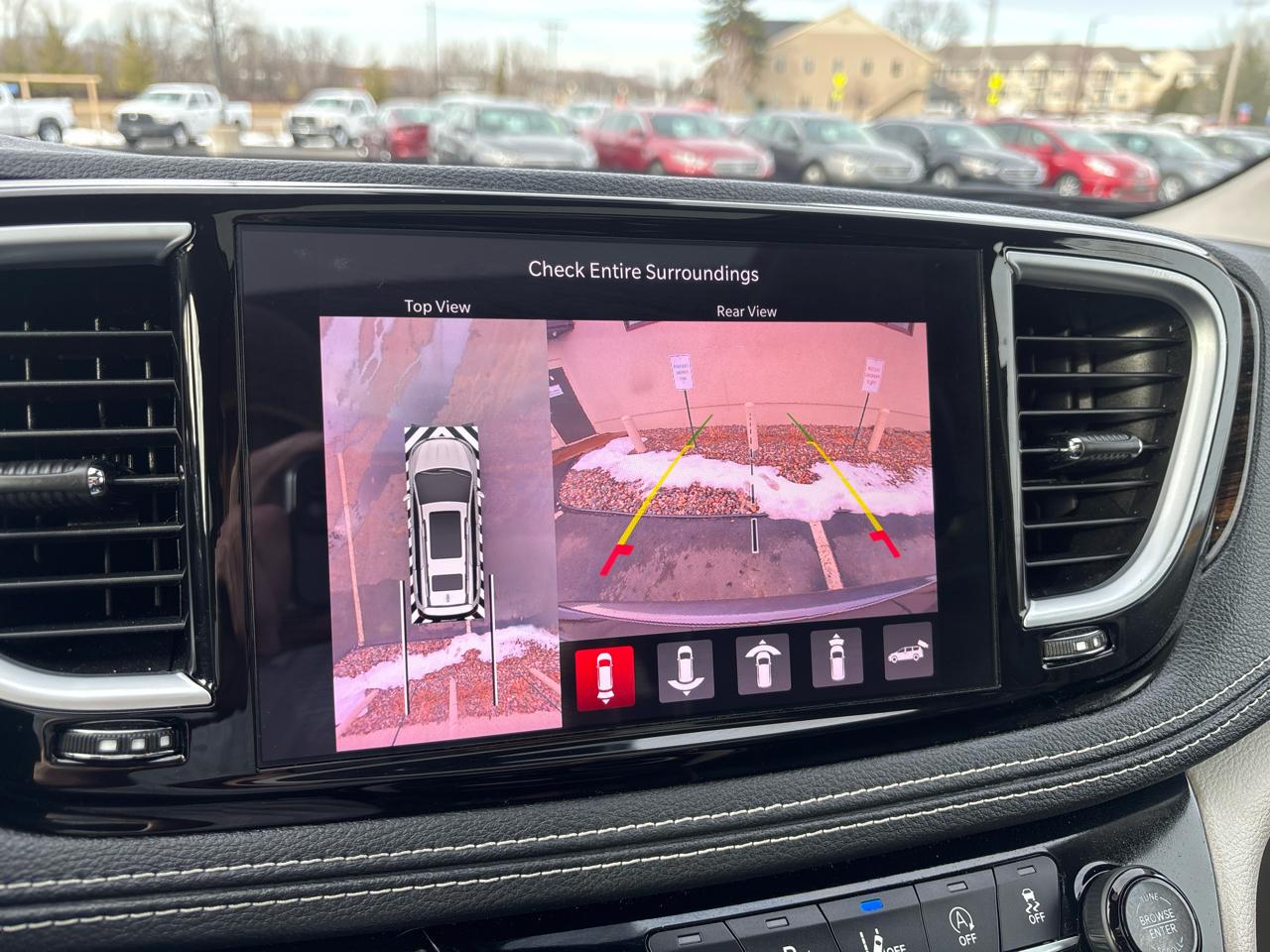 Chrysler Pacifica Limited FWD 2022