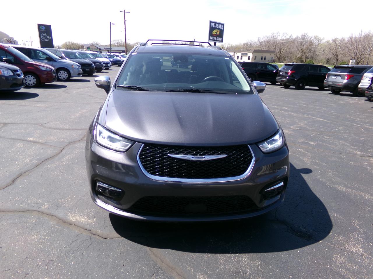 Chrysler Pacifica Limited FWD 2022