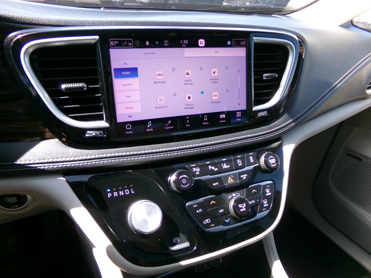 Chrysler Pacifica Limited FWD 2022