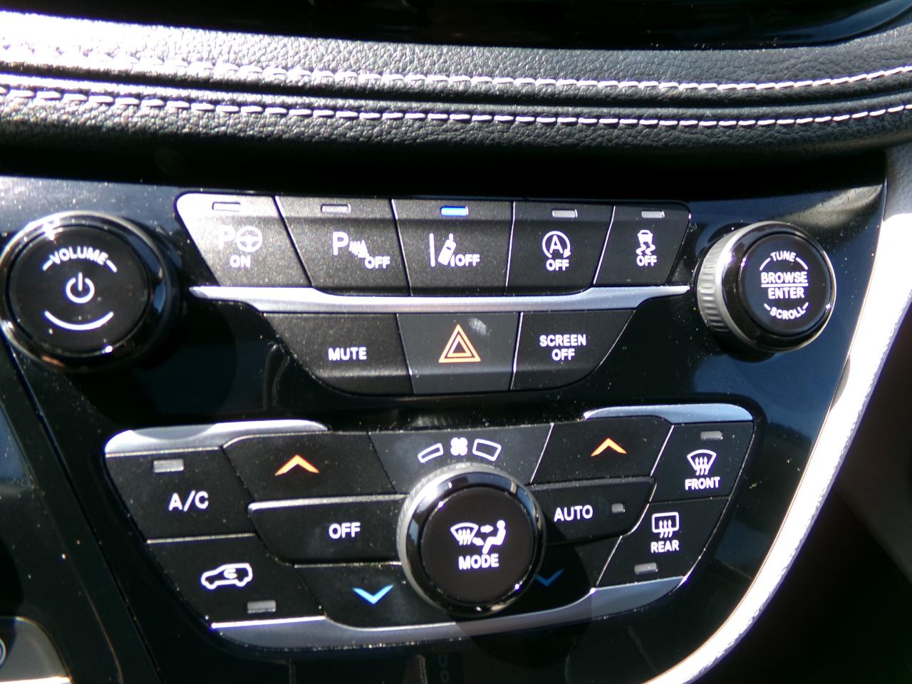 Chrysler Pacifica Limited FWD 2022