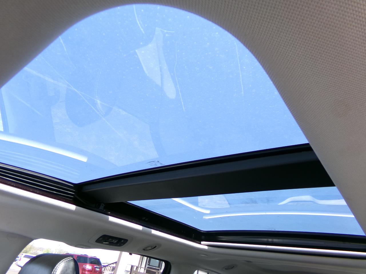 Chrysler Pacifica Limited FWD 2022