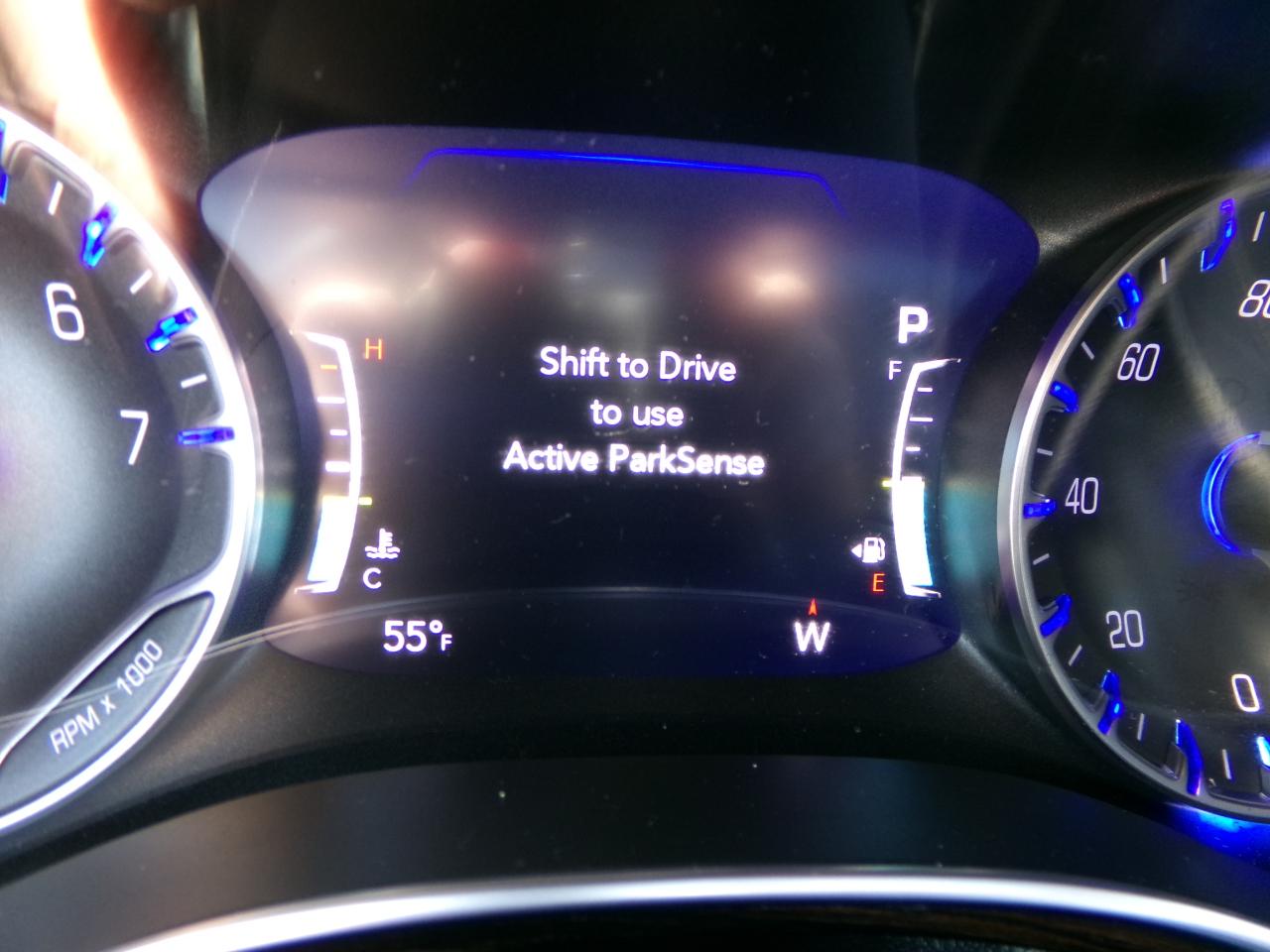 Chrysler Pacifica Limited FWD 2022