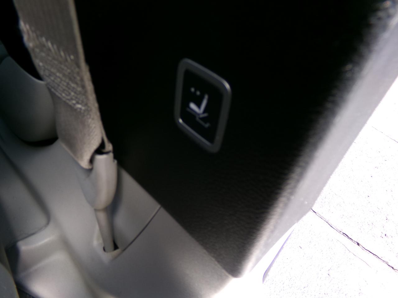 Chrysler Pacifica Limited FWD 2022