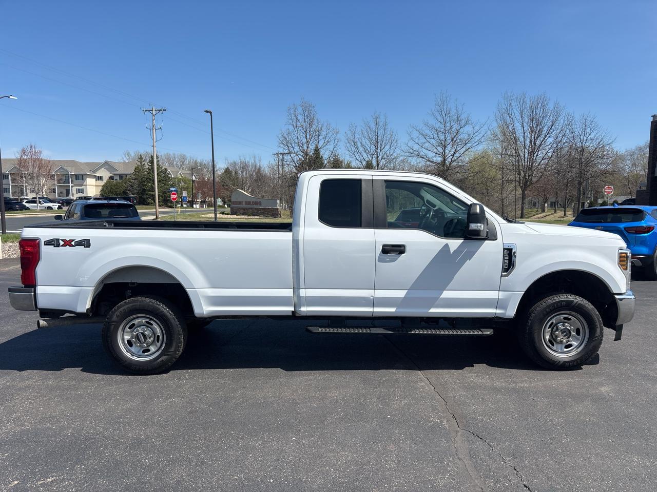 Ford F-250 SD XL SuperCab 4WD 2019
