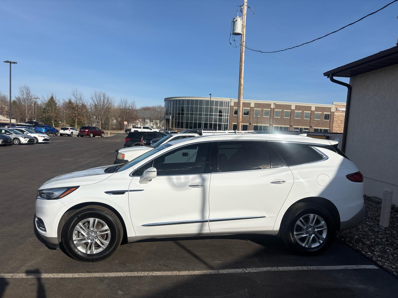 Buick Enclave AWD 4dr Essence 2020