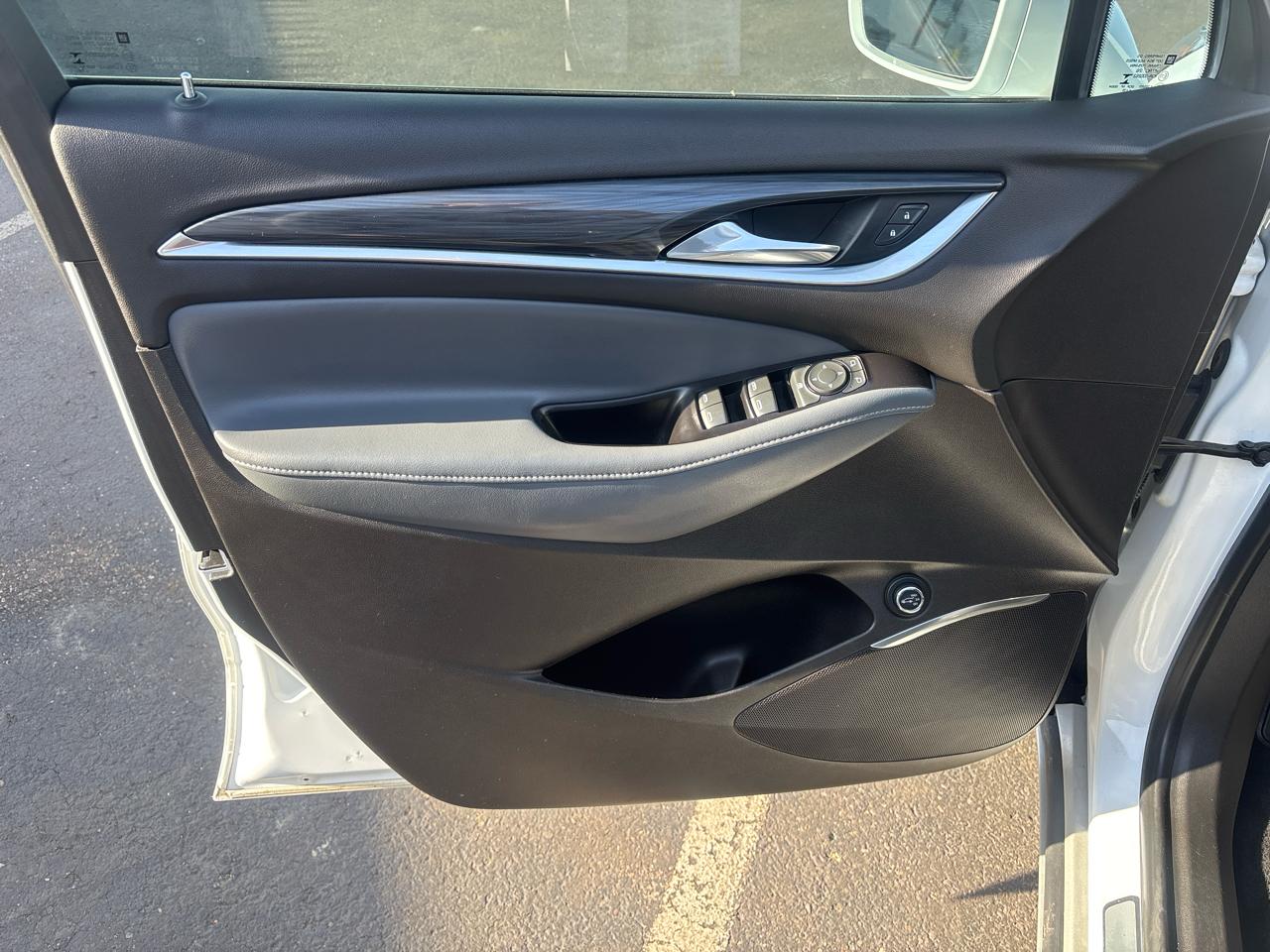 Buick Enclave AWD 4dr Essence 2020