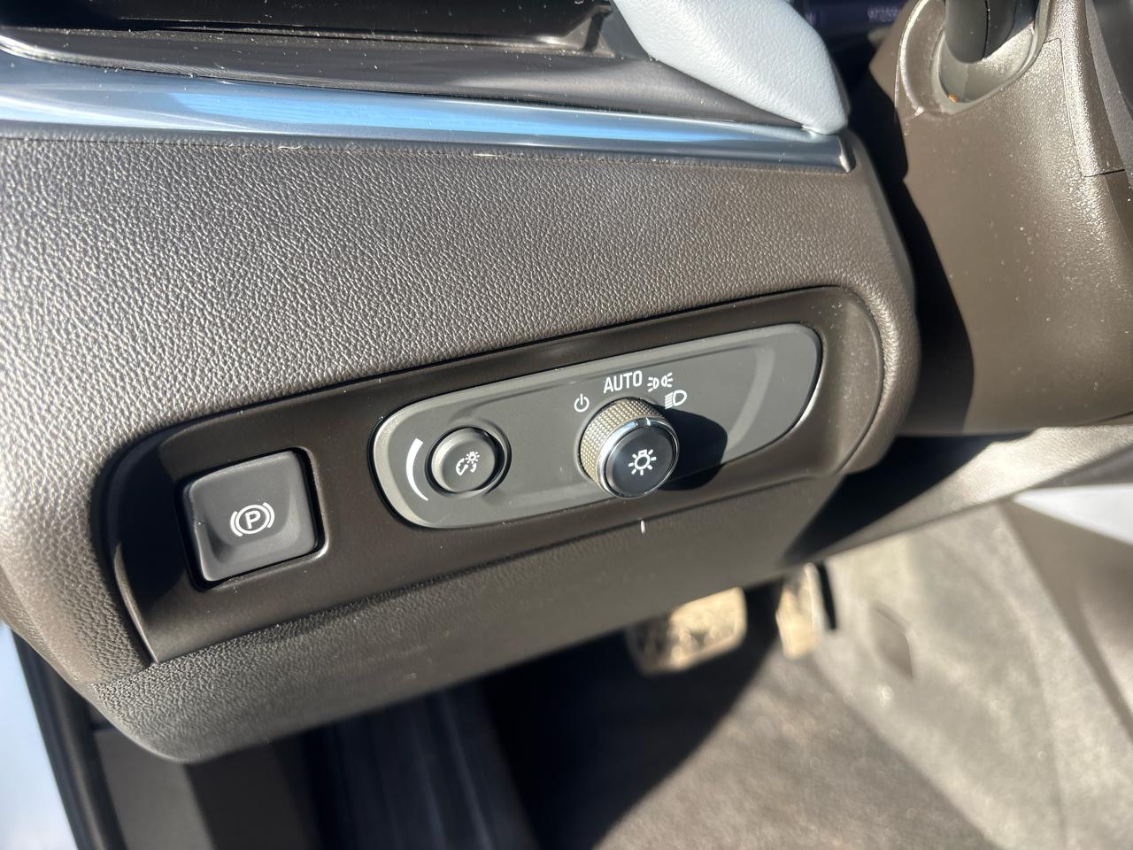 Buick Enclave AWD 4dr Essence 2020