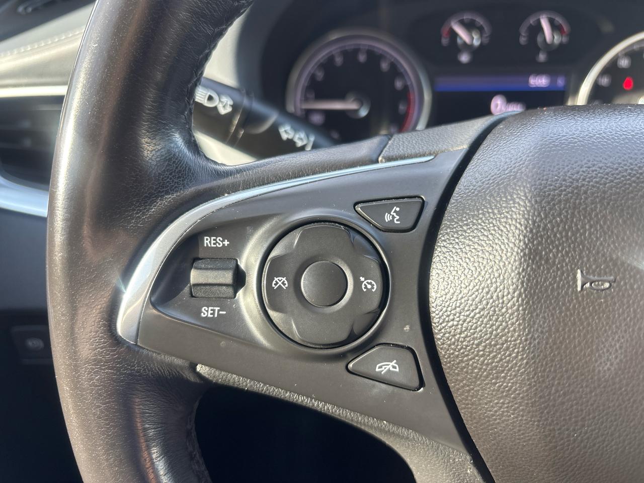 Buick Enclave AWD 4dr Essence 2020